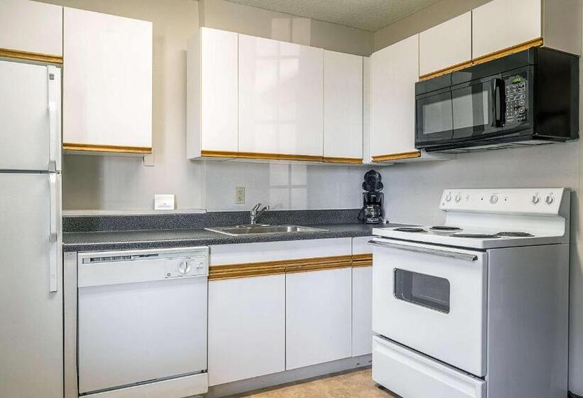 هتل Suburban Studios Of Wilmington