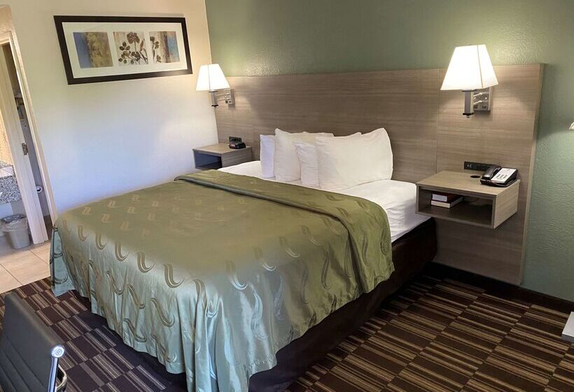 فندق Quality Inn