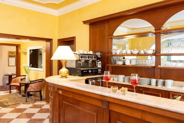 هتل Villa Cipro