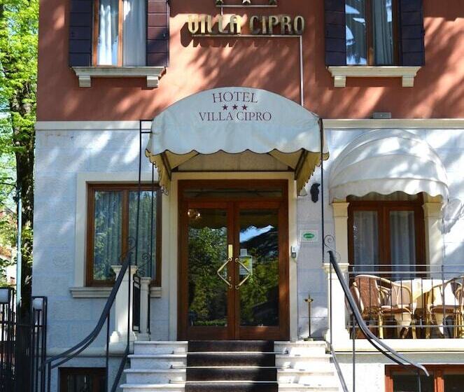 هتل Villa Cipro