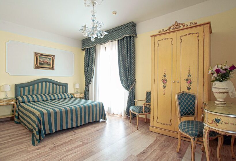 هتل Villa Edera