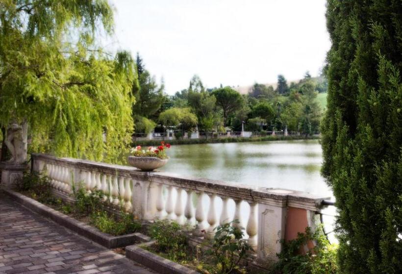 فندق Villa Leri