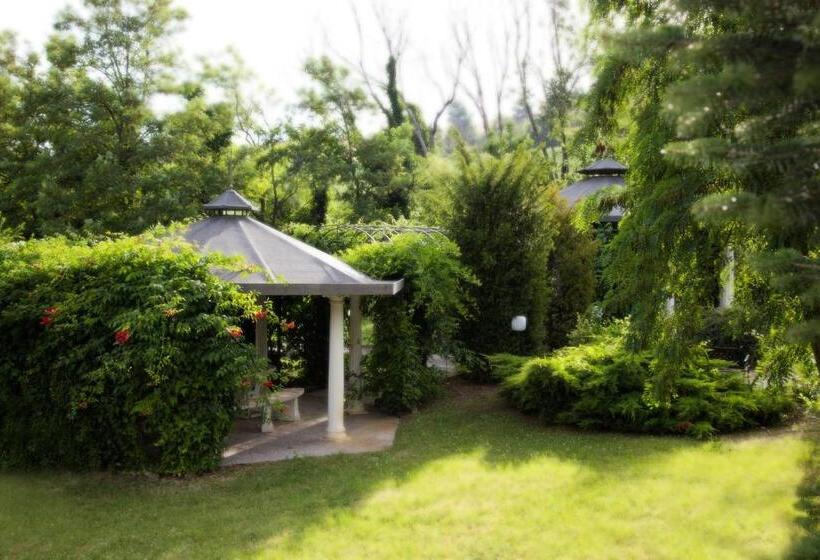 فندق Villa Leri
