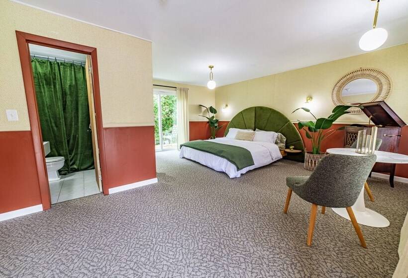 The Springs Motel