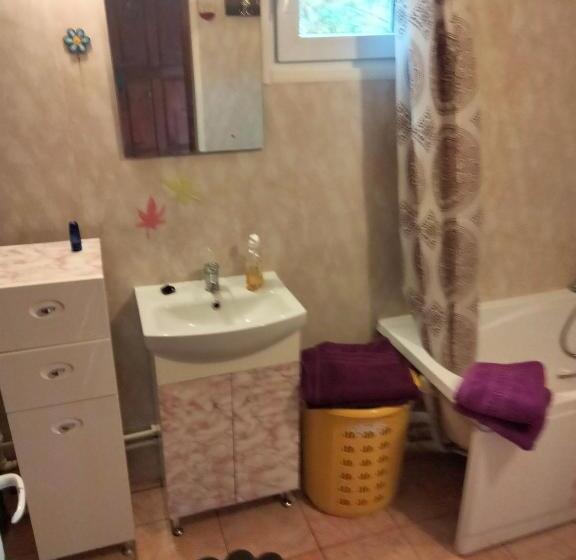 فندق Casa Piscul Lupului