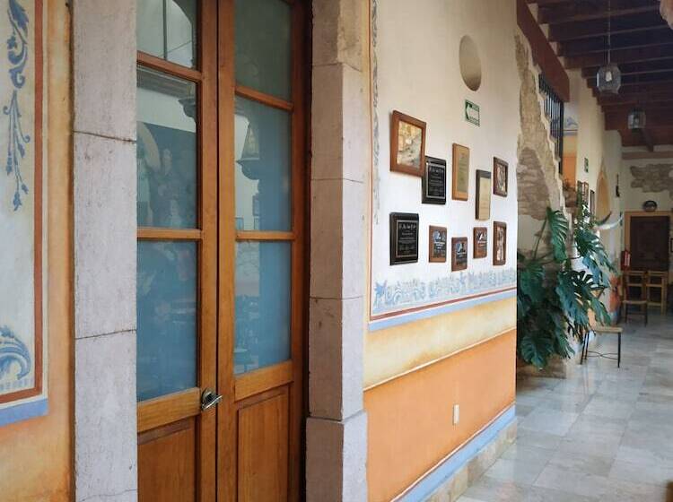 호텔 Centenario Centro De Peña De Bernal