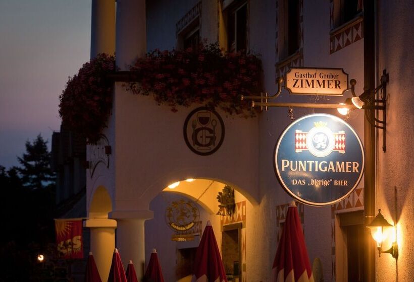 ホテル Gasthof Gruber