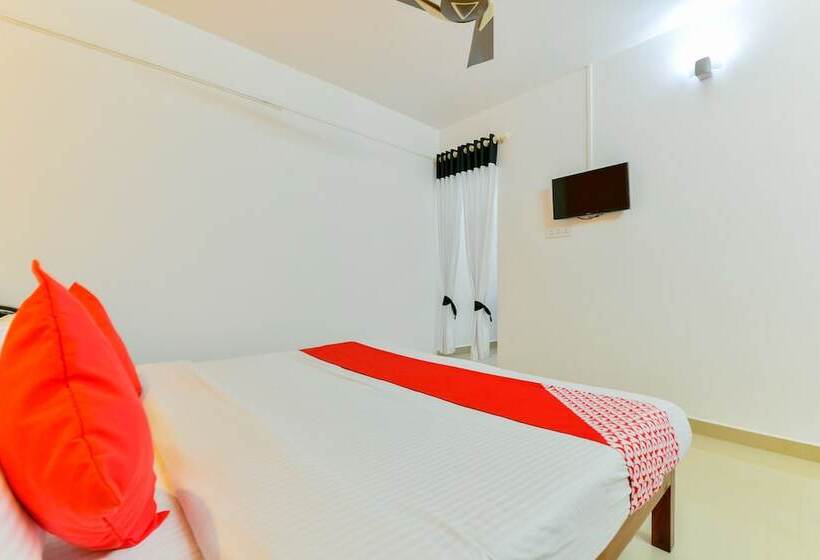 ホテル Vale Castle By Oyo Rooms