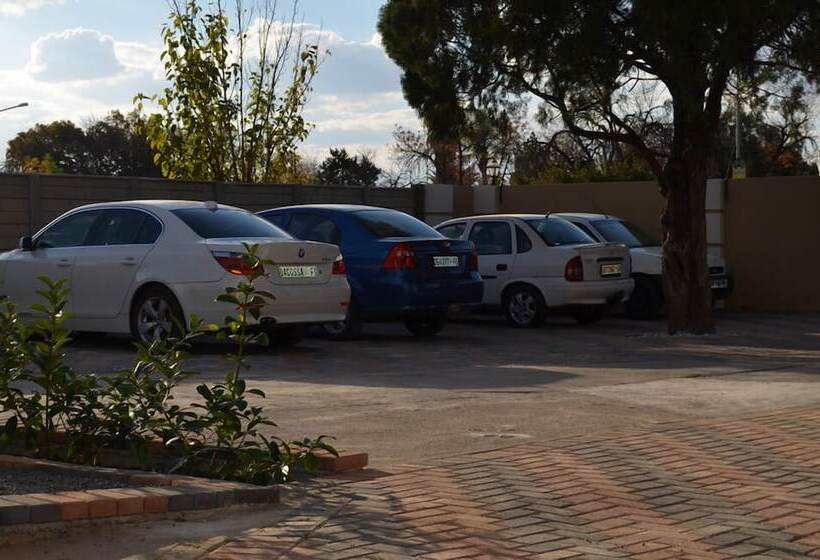 بنسيون Rochilla Guest House