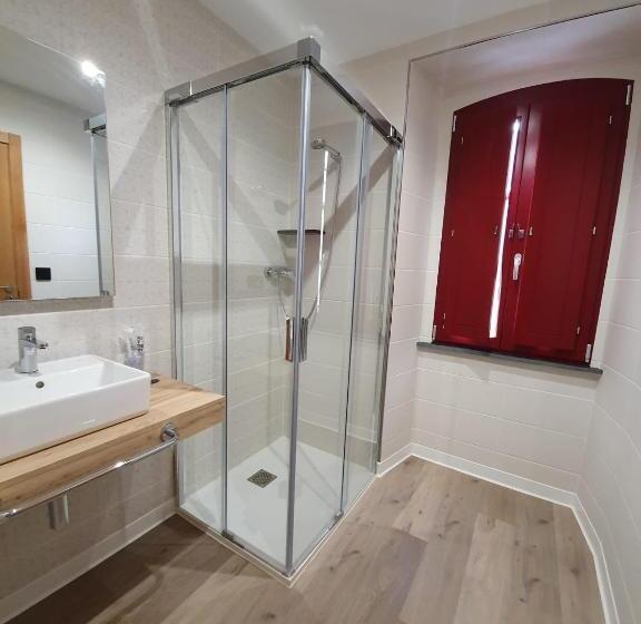 فندق Albergue Casa Cuartel