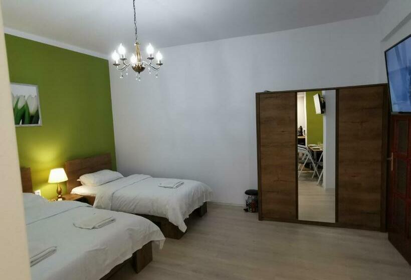 Пансион Ambient Deluxe Apartman