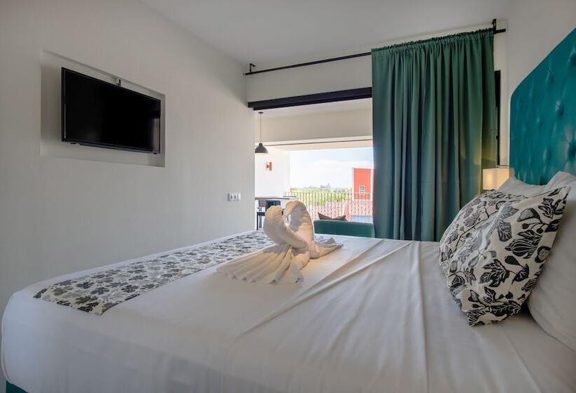 The Ritz Hostel