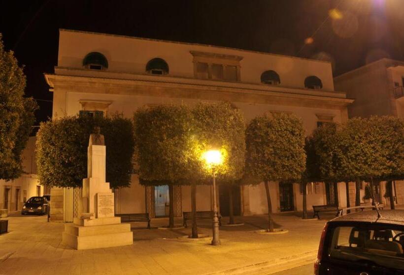 تختخواب و صبحانه Palazzo Agrusti   Residenza D Epoca