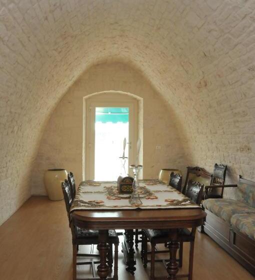 تختخواب و صبحانه Palazzo Agrusti   Residenza D Epoca