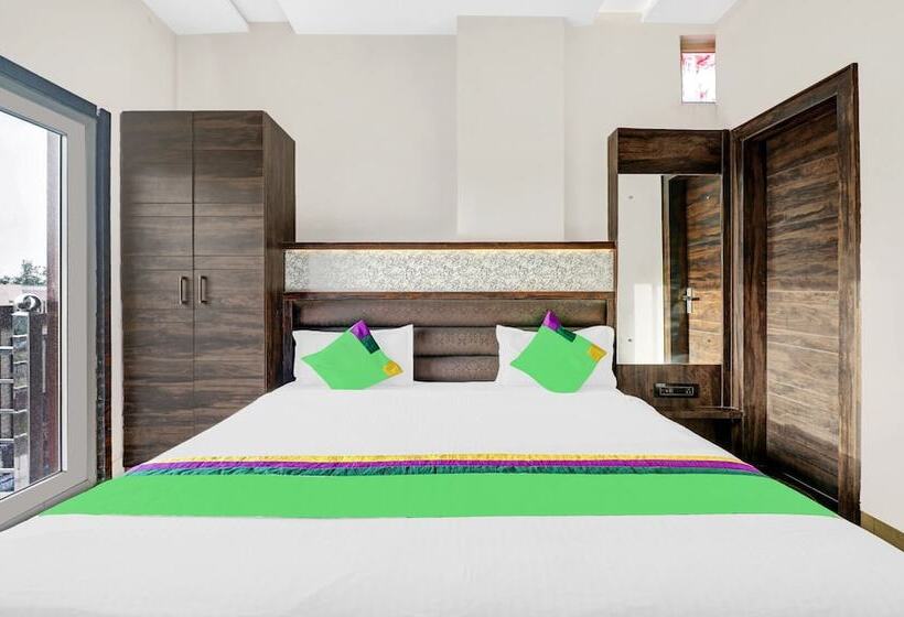 Itsy Hotels Anjali Mahal 500, Mtrs From Mathura Railway Station