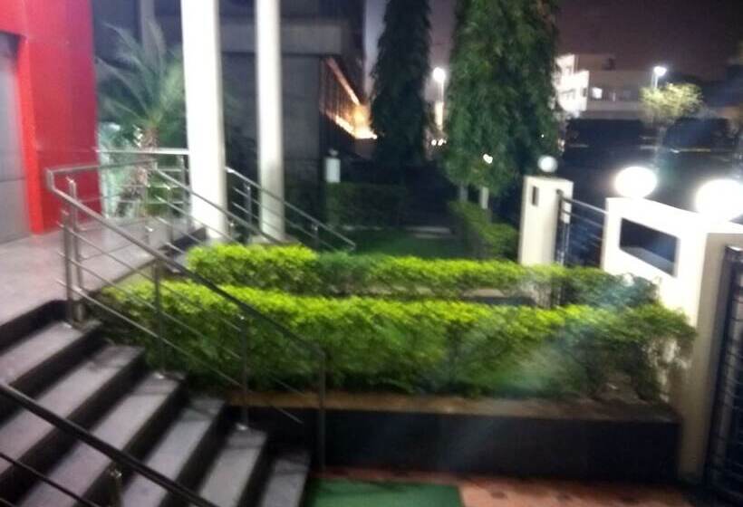 호텔 Jk Rooms 122 Shaheen Lodging & Boarding