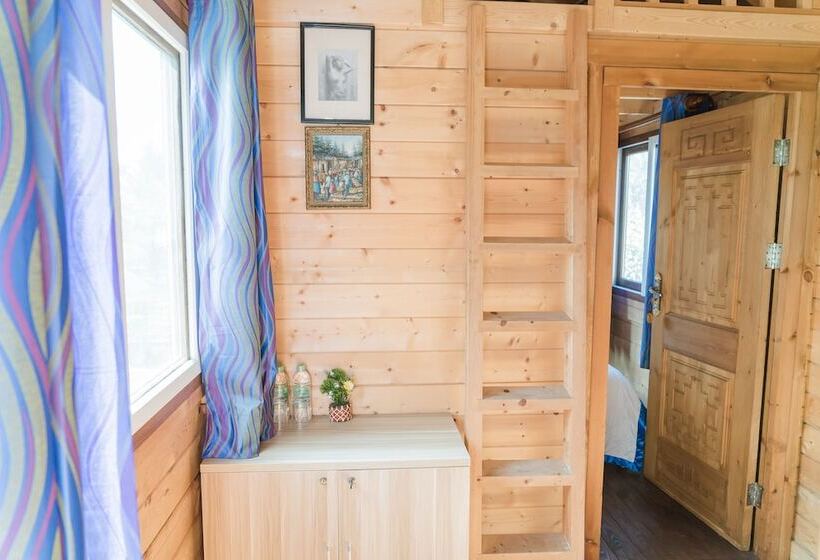 Отель Les Beach Chalets