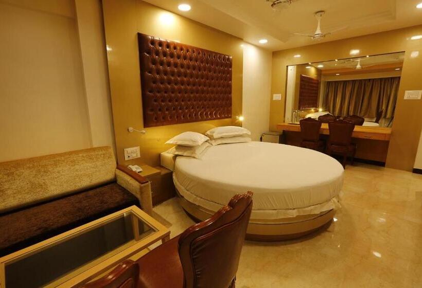 酒店 Ravikiran Alibaug
