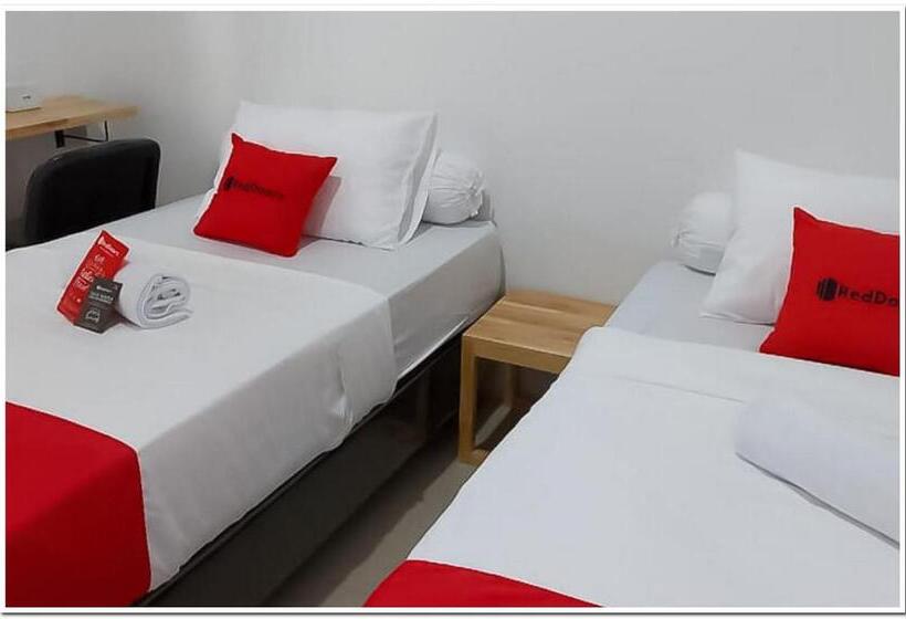 هتل Reddoorz Syariah Near Rsud Zainoel Abidin Banda Aceh