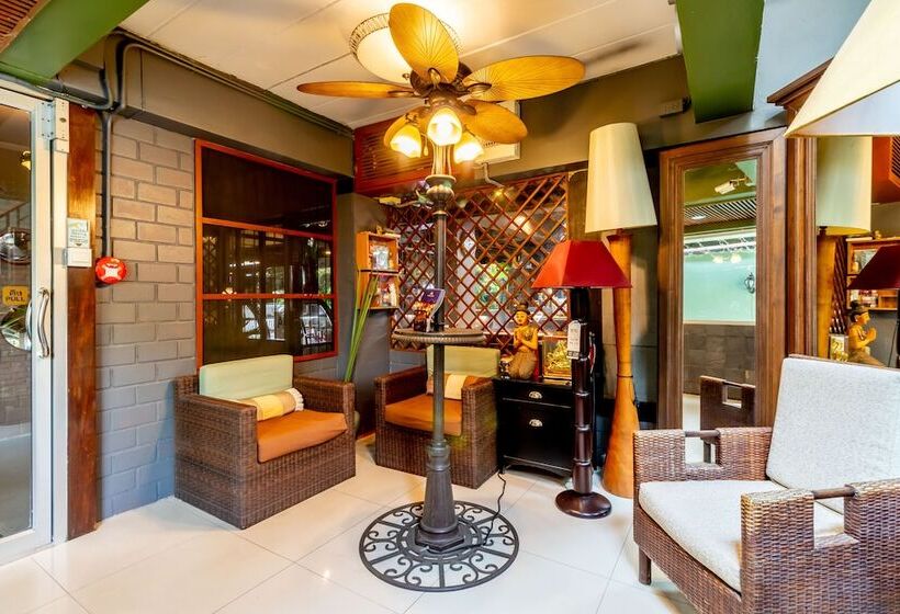 Hotel The Palm