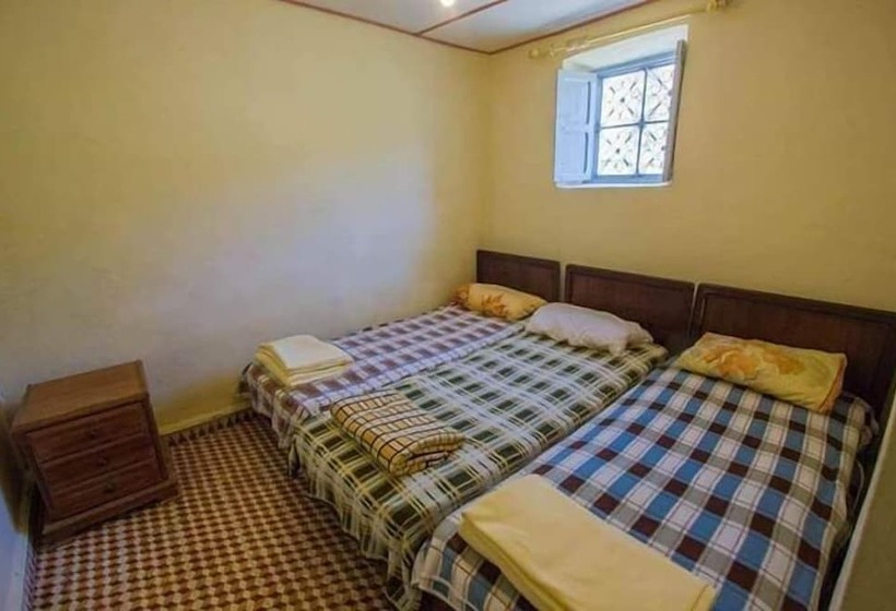بنسيون Gite L Ile Du Caroubier