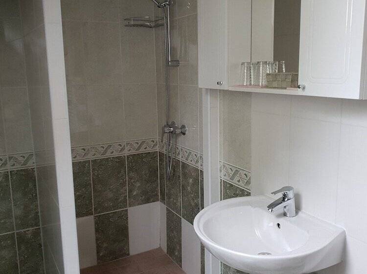 פנסיון Guest House Plitvice Waterfall