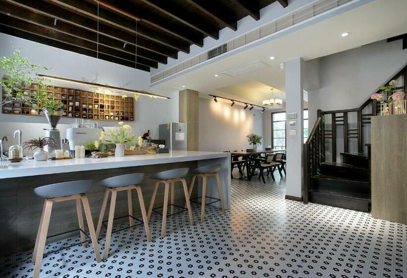 펜션 Shanghai Downtown Hills Boutique Guesthouse   Near Metro Line 7, Exit 3, Changping Road