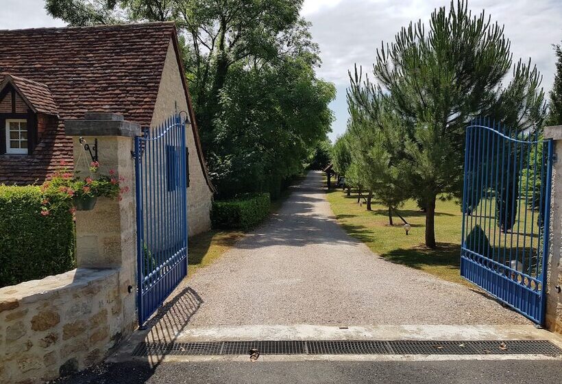 펜션 Moulin Du Soustre