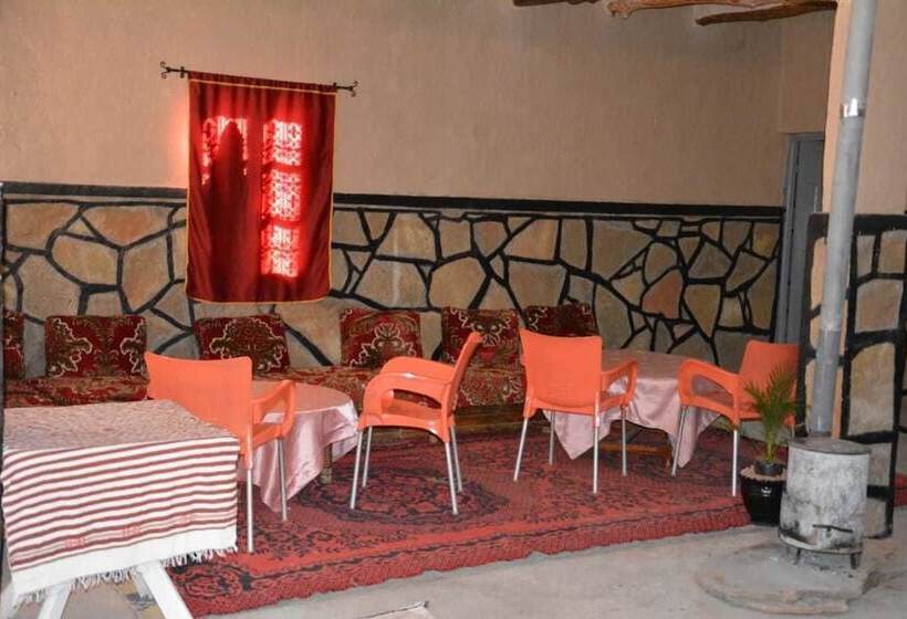 ペンション Riad Bouchra