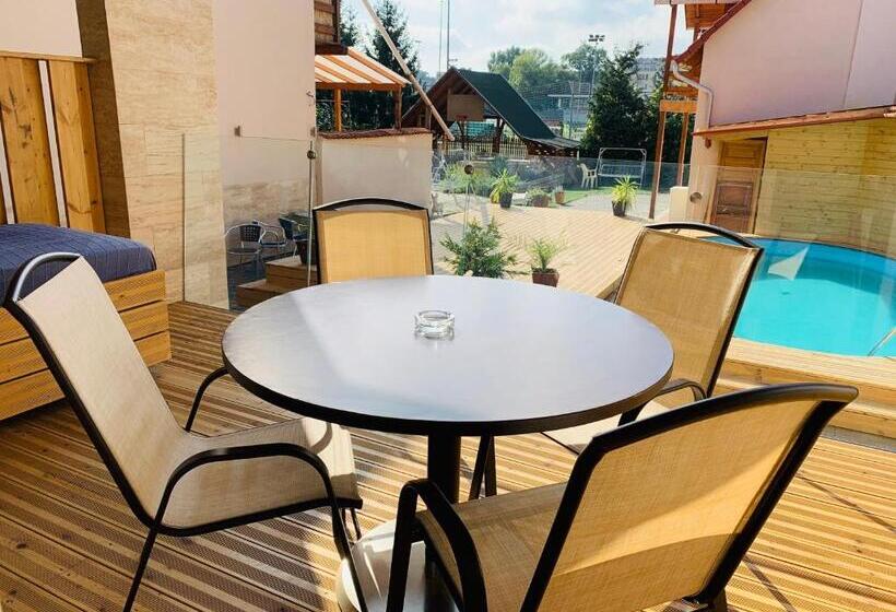 Egria Apartments