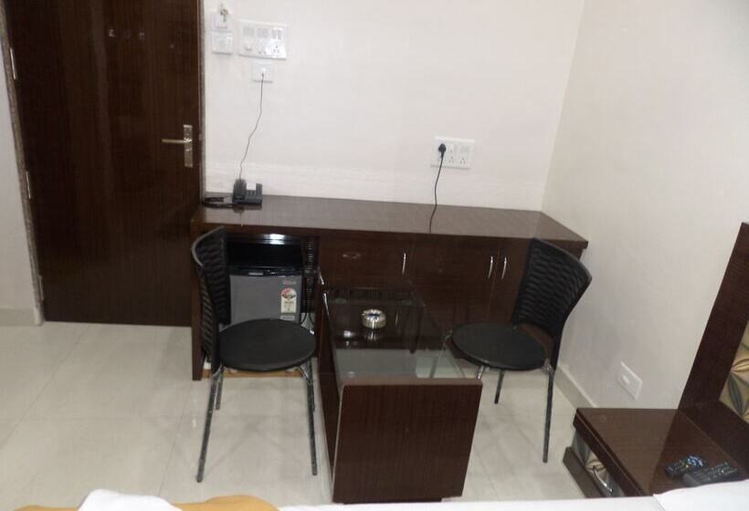 בית מלון כפרי Gandharv Garden