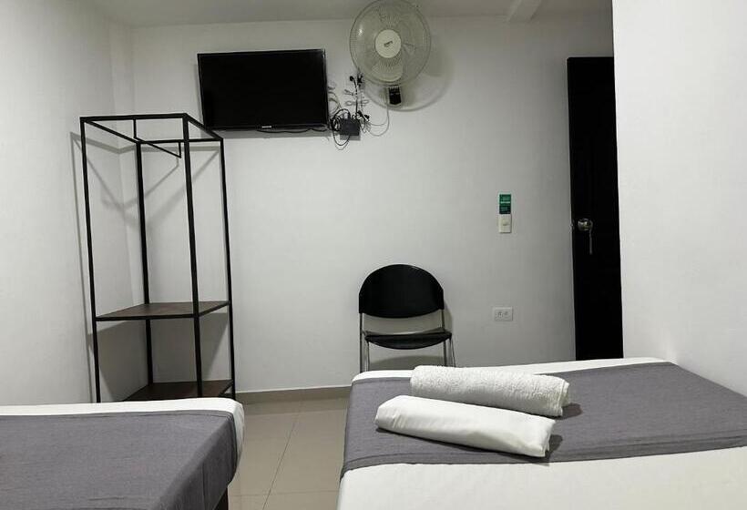 هتل Laureles De Aburrá