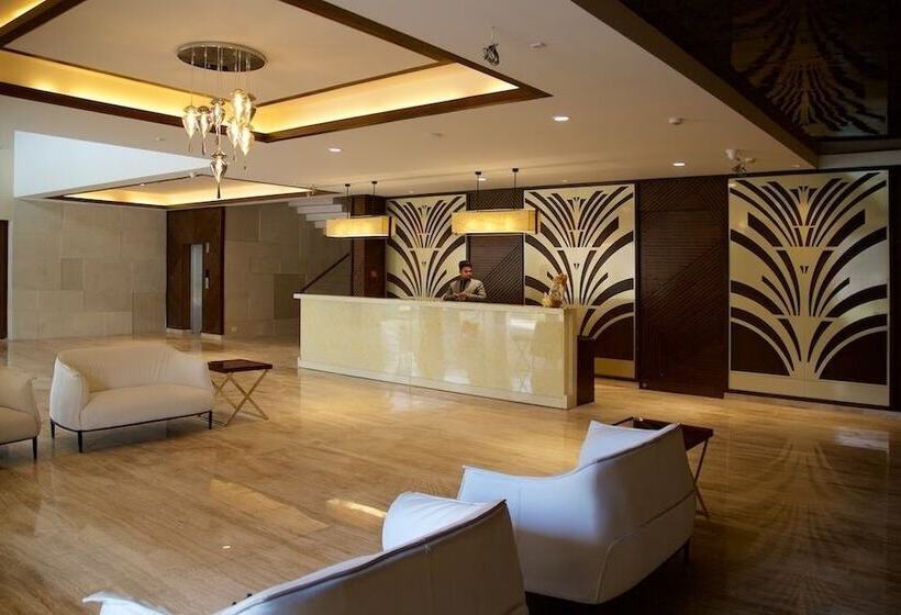 فندق Ritz Resort