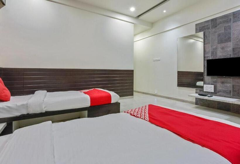 فندق O Siddhivinayak Grand
