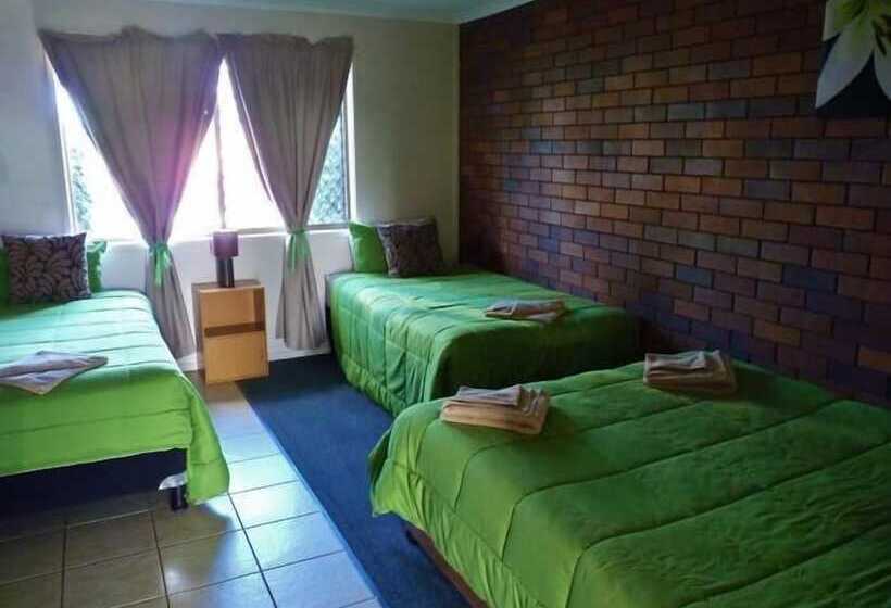 모텔 The Gallery Motor Inn