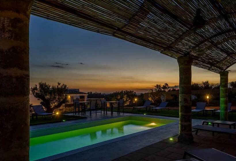 פנסיון Camera Standard In Resort Con Piscina
