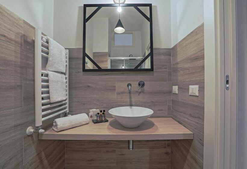 پانسیون Libertà Central Suites