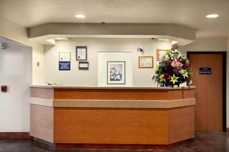 فندق Americas Best Value Inn And Suites Ada