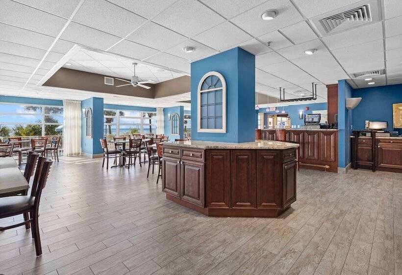 هتل Bay Watch Resort