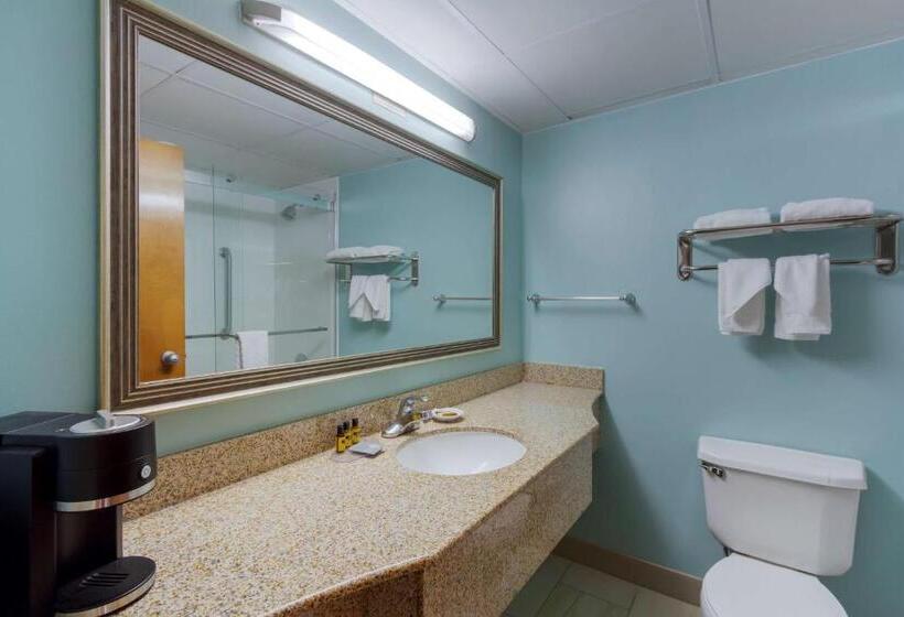 هتل Best Western Plus Wilmington/wrightsville Beach