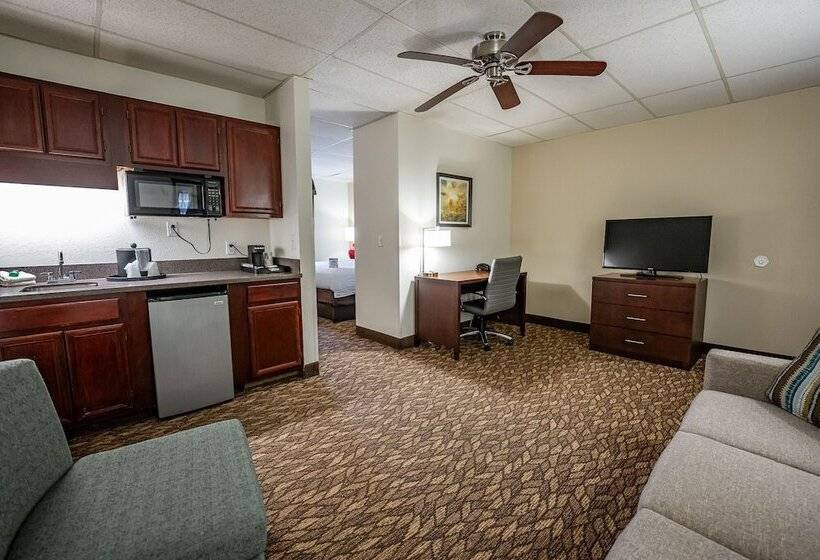 호텔 Christopher Inn And Suites