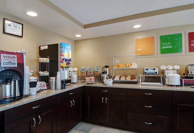 ホテル Comfort Inn Mount Airy