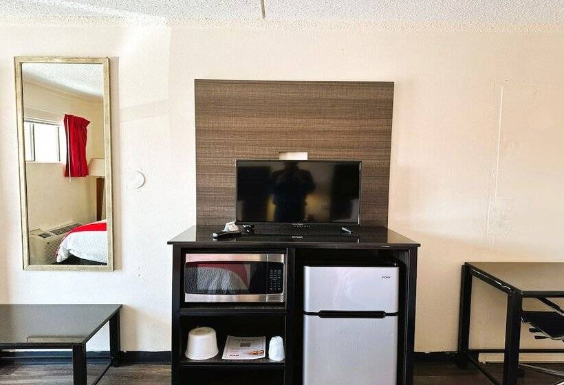 Oyo Hotel San Antonio Lackland AFB Seaworld Hwy 90 W