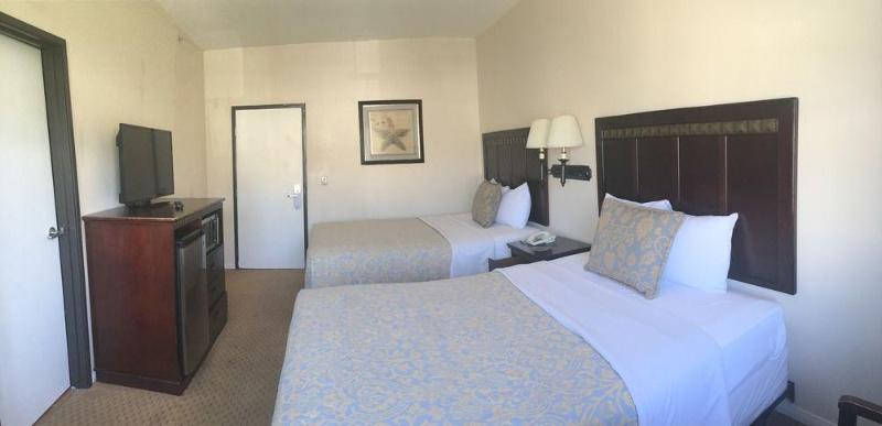 هتل Harborview Inn & Suitesconvention Centerairportgaslampseaworldzoobalboa Park