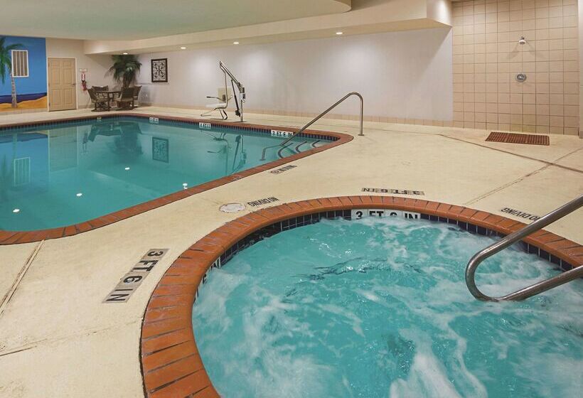 酒店 La Quinta Inn & Suite Kingwood Houston Iah Airport 53200