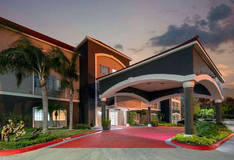 בית מלון כפרי La Quinta By Wyndham Brownsville North