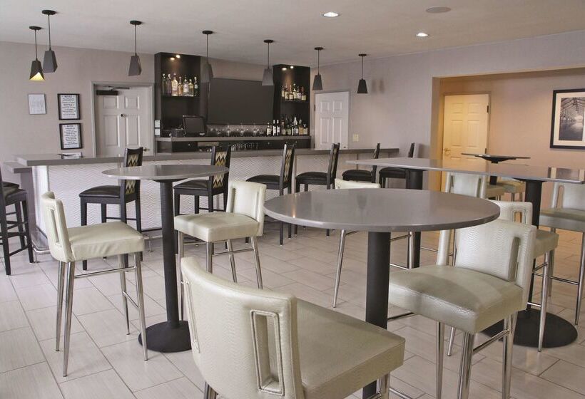 בית מלון כפרי La Quinta Inn & Suites By Wyndham The Woodlands/spring