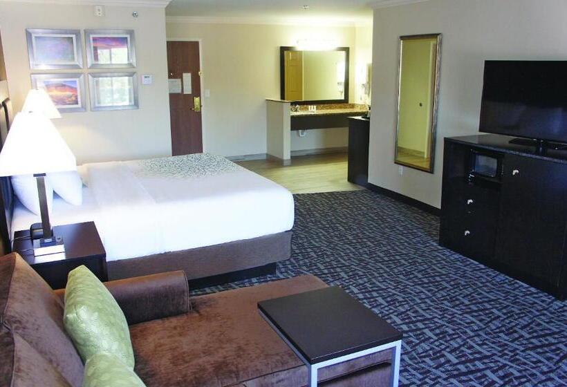 هتل La Quinta By Wyndham Moab