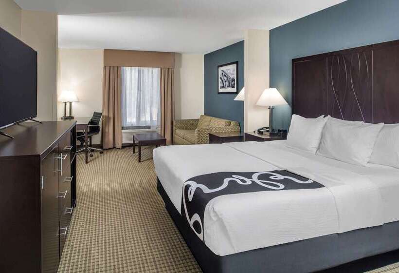 فندق La Quinta By Wyndham Moscow Pullman