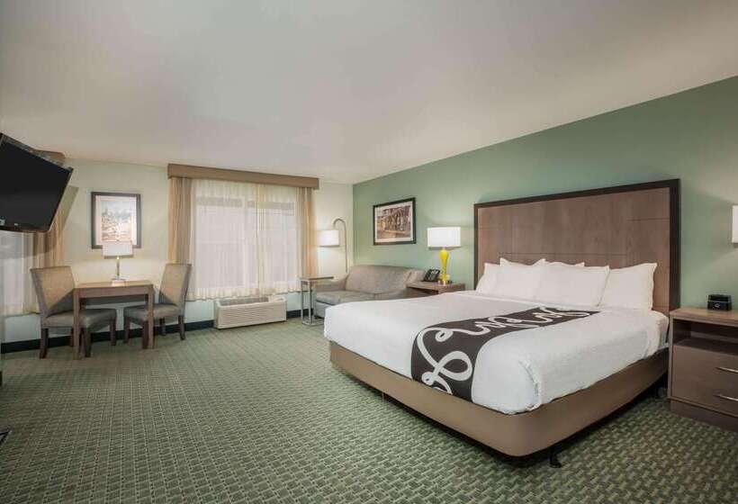 فندق La Quinta By Wyndham Newport